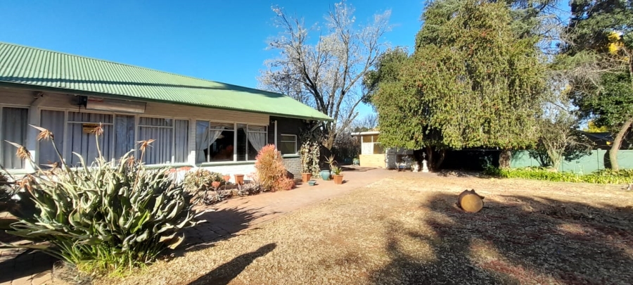 4 Bedroom Property for Sale in Irene Park North West
